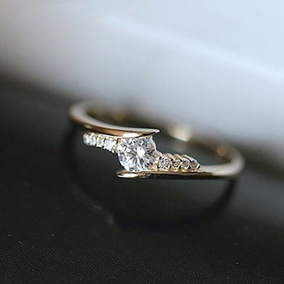 💎14K Gold Plated Round Cut Moissanite Delicate Ring, GPMB1553-7 - Picture 4 of 5